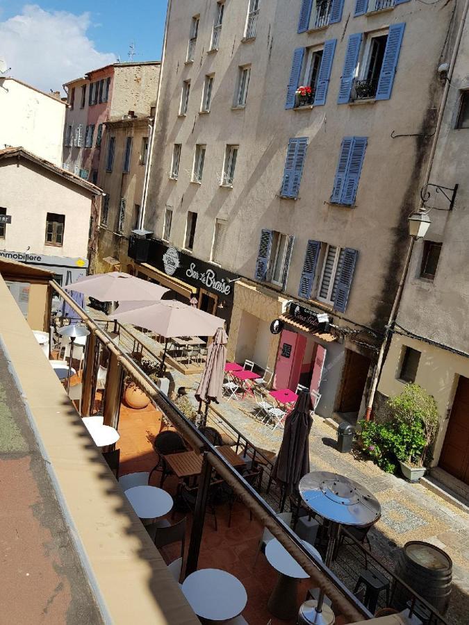 Ajaccio Centre Vieille Ville Imperiale Tt Confort Ttes Commodites 3 A 4 Pers Cathedrale A 300M Mer Port Marche Local Plages المظهر الخارجي الصورة
