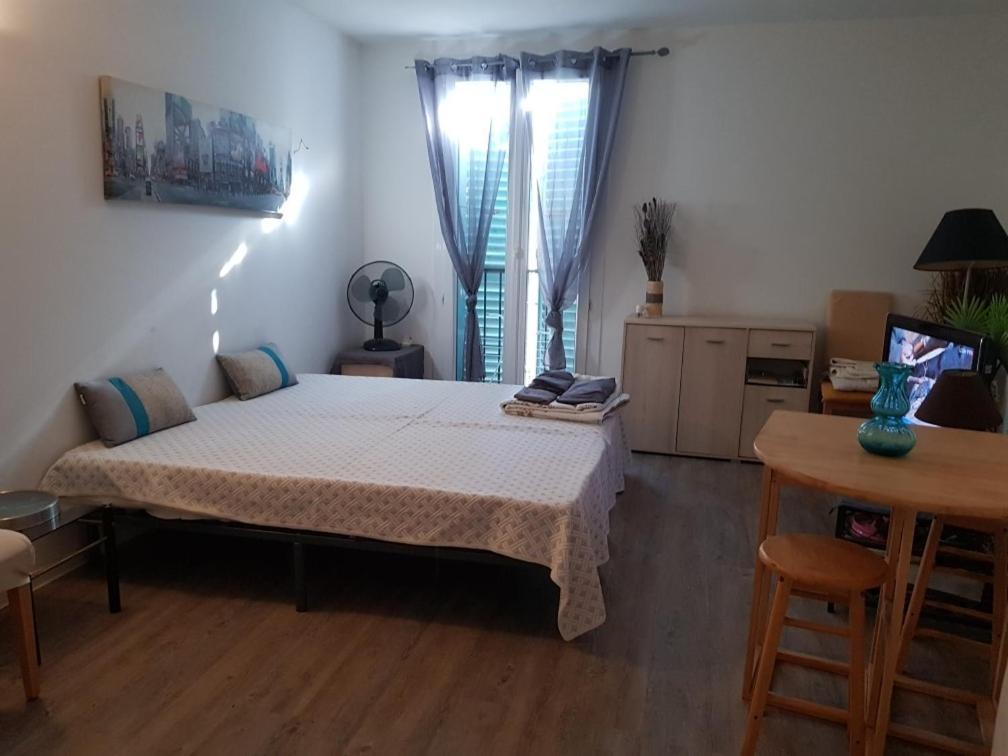 Ajaccio Centre Vieille Ville Imperiale Tt Confort Ttes Commodites 3 A 4 Pers Cathedrale A 300M Mer Port Marche Local Plages المظهر الخارجي الصورة